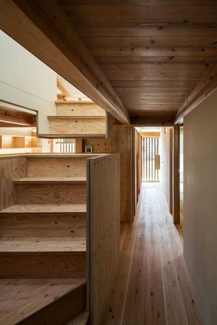 wooden-fence-house-four-mini-development-site-hitotomoritomoko-13