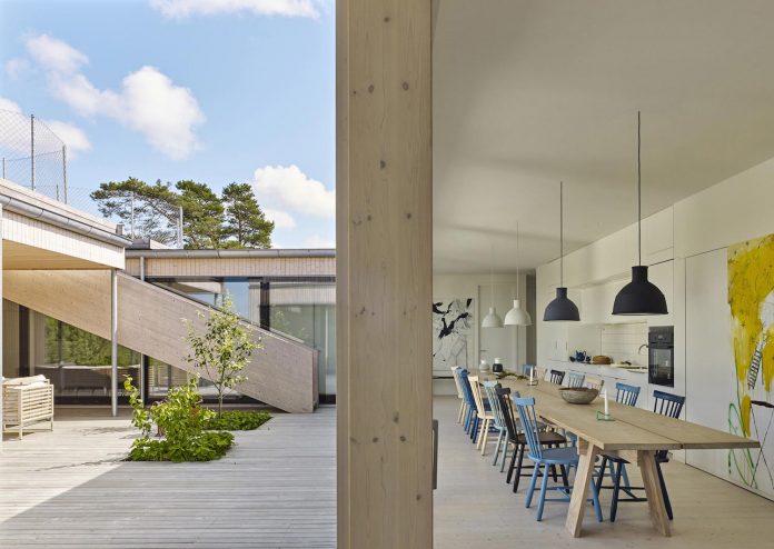 wooden-villa-kristina-gothenburg-sweden-designed-wingardhs-05