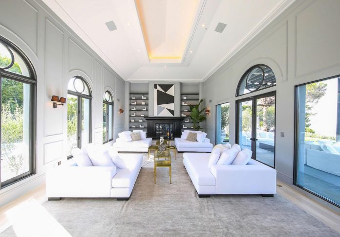 belgian-interior-designer-maxime-jacquet-designed-interiors-10000-square-foot-french-contemporary-property-beverly-hills-11