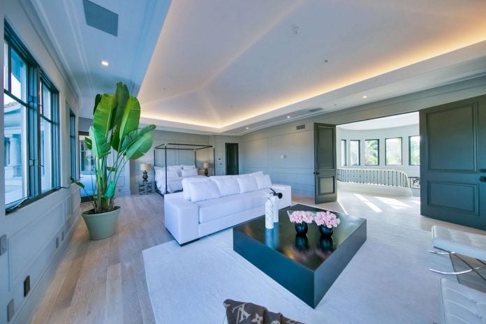 belgian-interior-designer-maxime-jacquet-designed-interiors-10000-square-foot-french-contemporary-property-beverly-hills-31