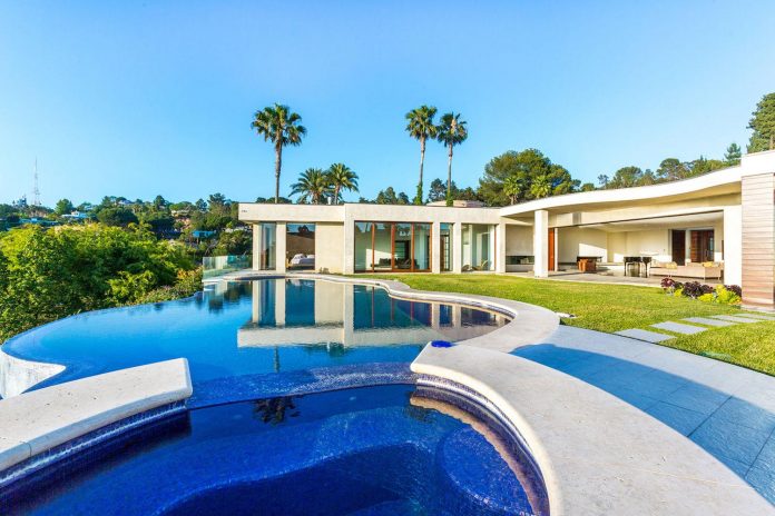 beverly-hills-contemporary-house-magnificent-270-degrees-green-view-sunset-breathtaking-03