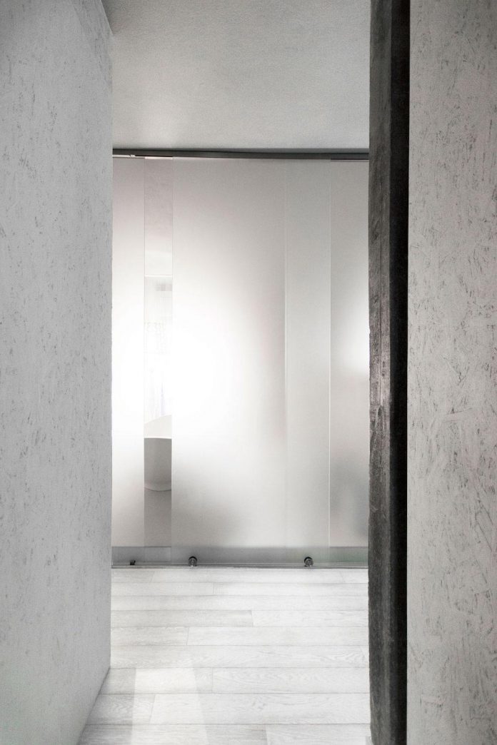 complete-white-casa-esse-designed-lda-imda-associated-architects-san-miniato-italy-11