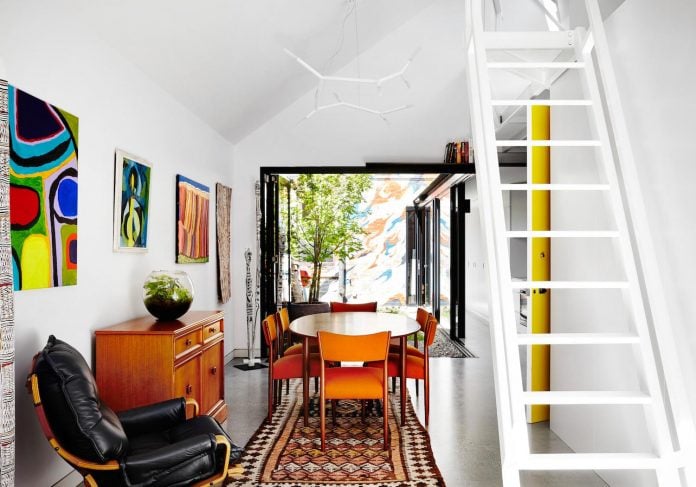 contemporary-redesigned-2-storey-small-house-austin-maynard-architects-06