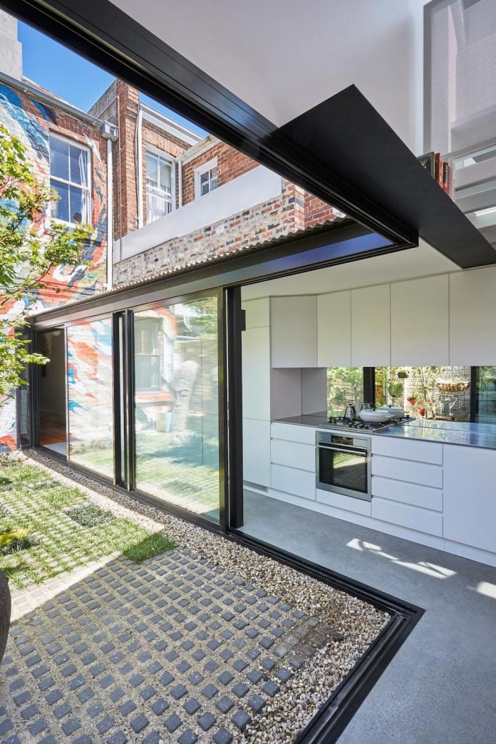 contemporary-redesigned-2-storey-small-house-austin-maynard-architects-23