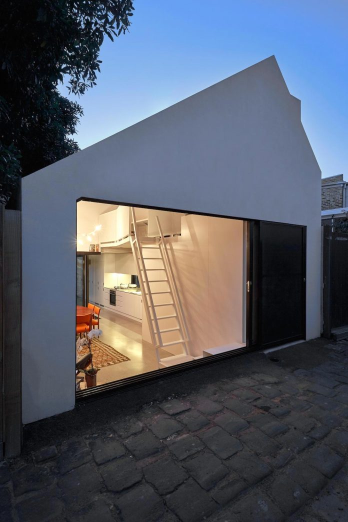 contemporary-redesigned-2-storey-small-house-austin-maynard-architects-32