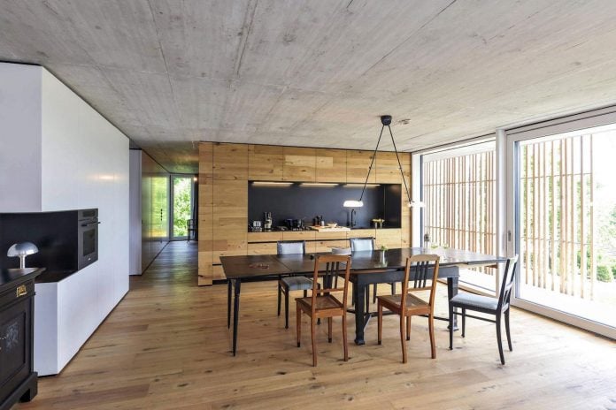 manuela-fernandez-langenegger-designs-flat-concrete-home-nurtingen-germany-07