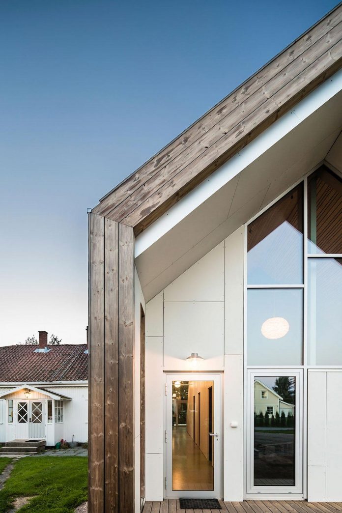 ovre-tomtegate-7-contemporary-home-sellebakk-norway-designed-link-arkitektur-11