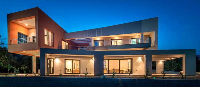 pentagonal-shaped-home-designed-barlas-architects-20