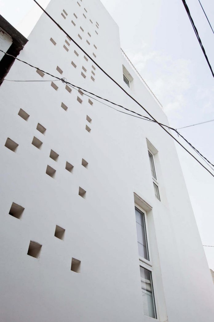 tiny-irregular-shaped-4m-wide-8m-deep-plot-home-ho-chi-minh-city-designed-mm-architects-04
