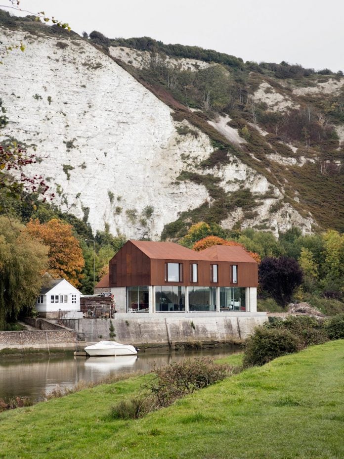 transformation-wharf-old-quarry-located-within-scenic-south-downs-national-park-banks-river-ouse-lewes-east-sussex-08
