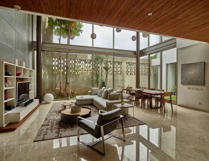 wirawan-tropical-open-house-designed-raw-architecture-06