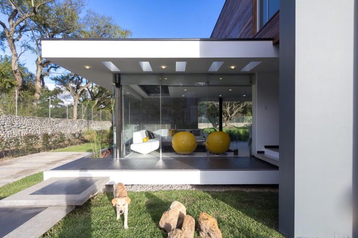 house-py-nice-big-vain-glazed-designed-modularq-arquitectura-04
