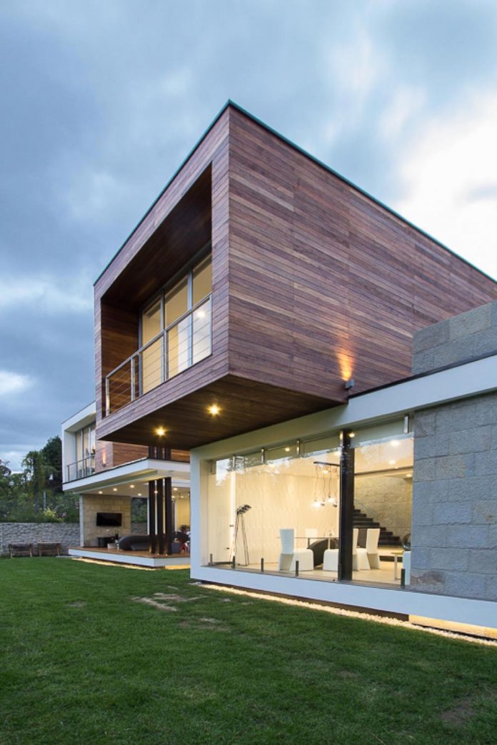 house-py-nice-big-vain-glazed-designed-modularq-arquitectura-10