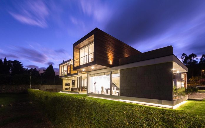 house-py-nice-big-vain-glazed-designed-modularq-arquitectura-14