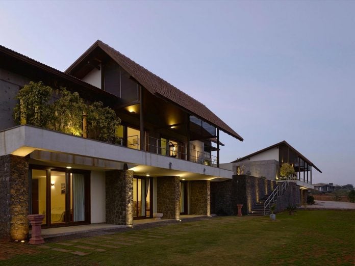 large-weekend-getaway-house-joint-family-consisting-three-smaller-villas-05