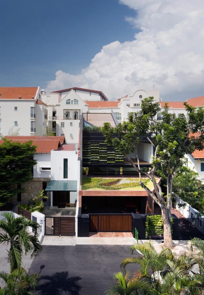 maximum-garden-house-located-singapore-designed-formwerkz-architects-02