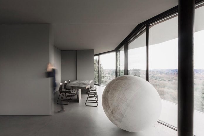 minimalist-home-located-high-hillside-residential-settlement-province-varese-05