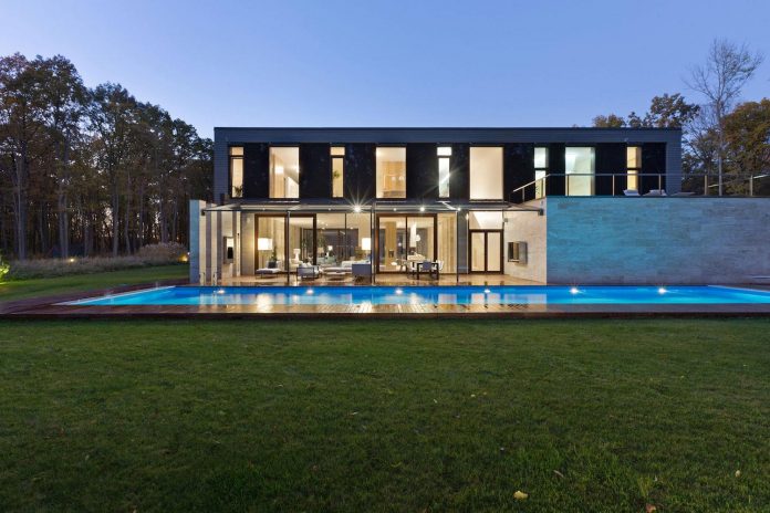 modern-house-peristyle-located-oak-tree-forest-homogenous-structure-13