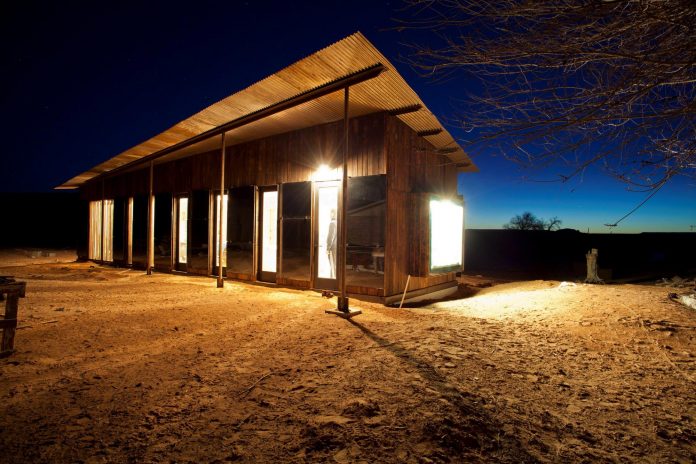 nakai-residence-middle-desert-constructed-lorraine-nakai-15