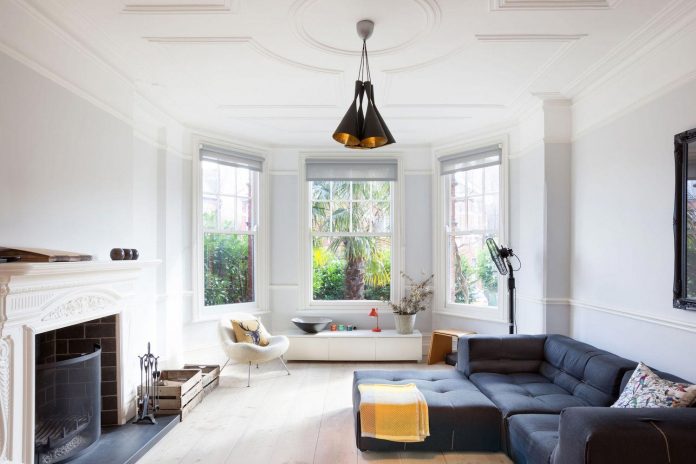 pg-residence-red-brick-detached-property-london-contemporary-interior-look-design-01