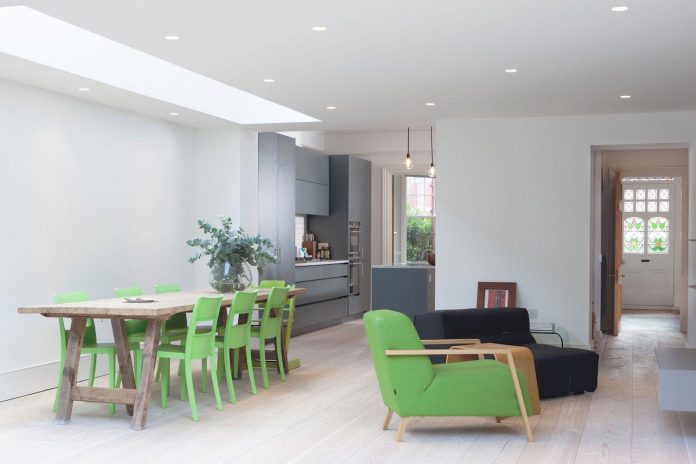 pg-residence-red-brick-detached-property-london-contemporary-interior-look-design-03