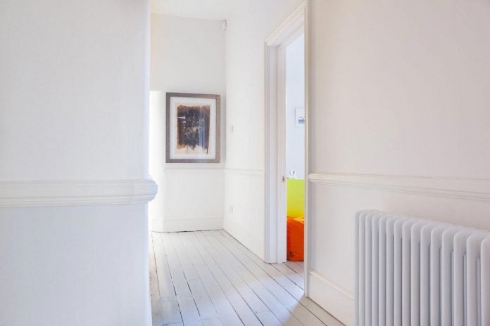 pg-residence-red-brick-detached-property-london-contemporary-interior-look-design-07
