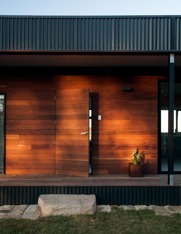 avalon-house-archiblox-contemporary-eco-friendly-prefab-home-built-just-6-weeks-14