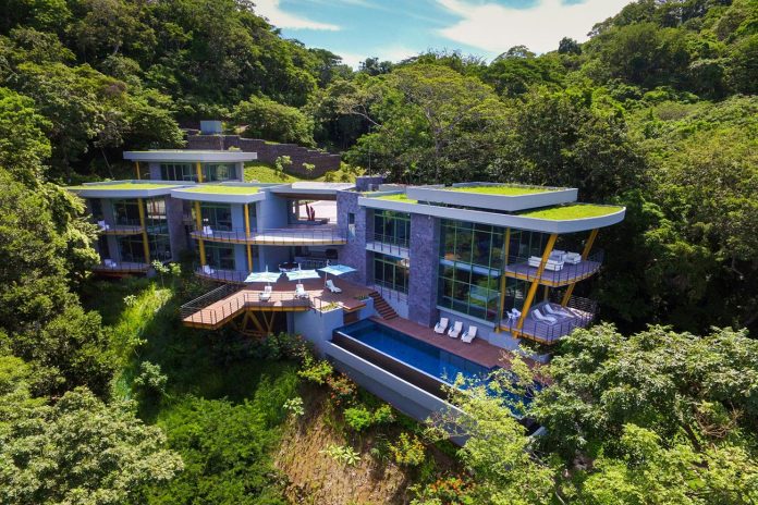 casa-magayon-sarco-architects-tropical-modern-luxury-home-peninsula-papagayo-luxury-resort-costa-rica-03