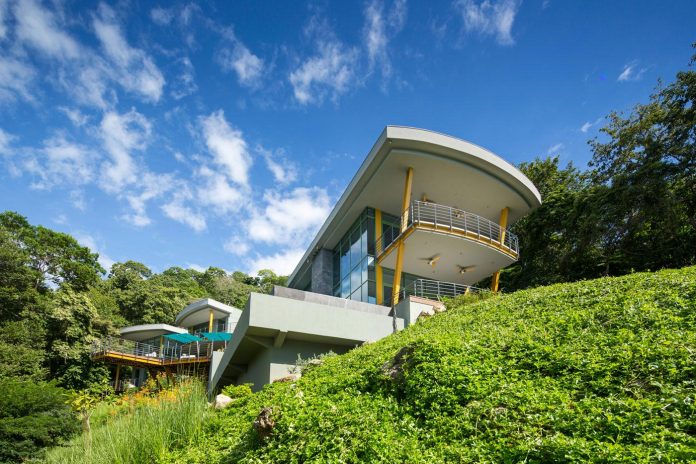 casa-magayon-sarco-architects-tropical-modern-luxury-home-peninsula-papagayo-luxury-resort-costa-rica-05