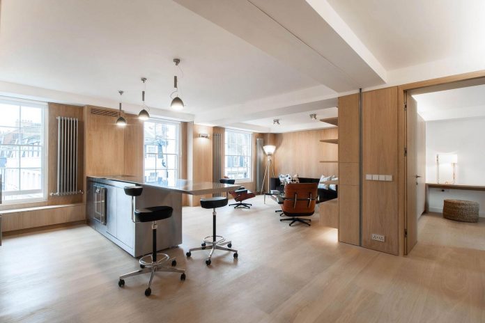 complete-redesign-4th-floor-level-apartment-located-londons-exclusive-mayfair-conservation-area-westminster-01