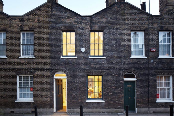 lambeth-marsh-house-conversion-creates-light-airy-space-because-contemporary-rear-side-extension-18