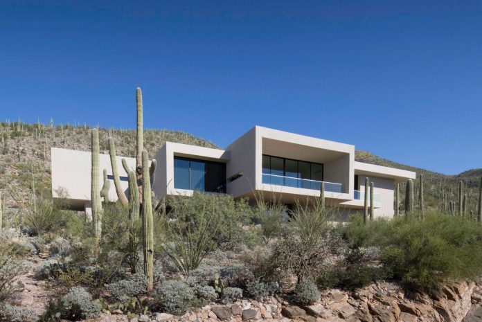 modern-minimal-home-pristine-box-seemed-landed-desert-foothills-tucson-arizona-03