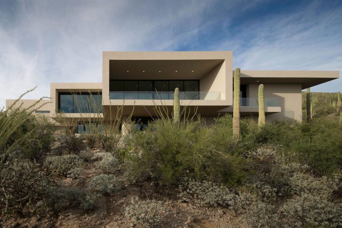 modern-minimal-home-pristine-box-seemed-landed-desert-foothills-tucson-arizona-04