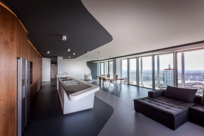 panoramic-view-rotterdam-cityscape-43rd-floor-huge-modern-apartment-03