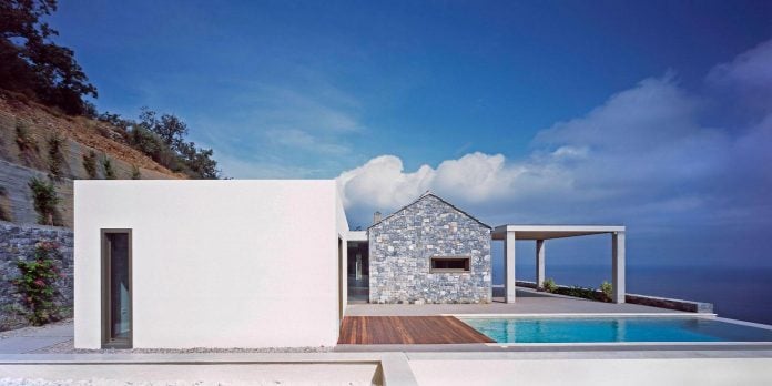 sea-view-villa-pera-melana-greece-use-various-materials-alteration-design-07