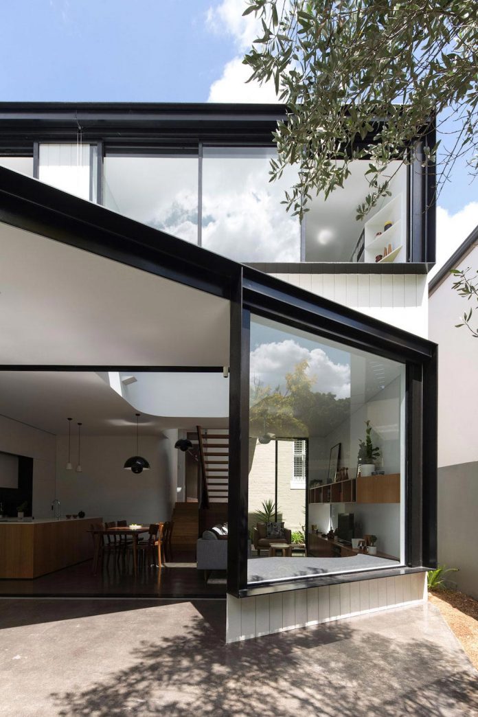articulated-two-storey-volume-sensitively-stitched-rear-fabric-federation-masonry-02