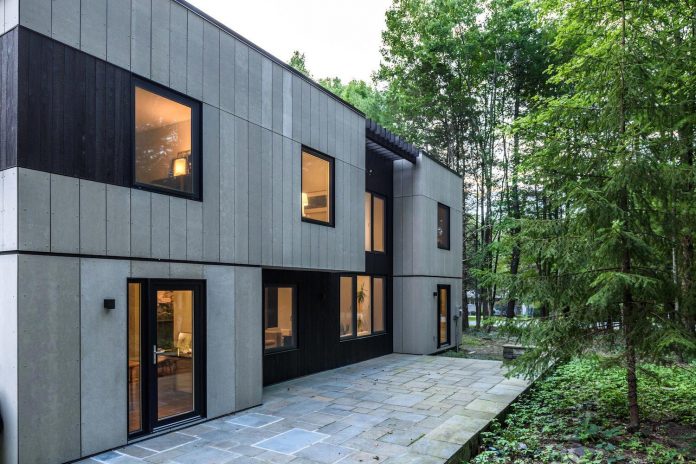 home-renovation-covered-fiber-cement-paneling-shou-sugi-ban-wood-weather-resistance-sustainability-cost-effectiveness-08