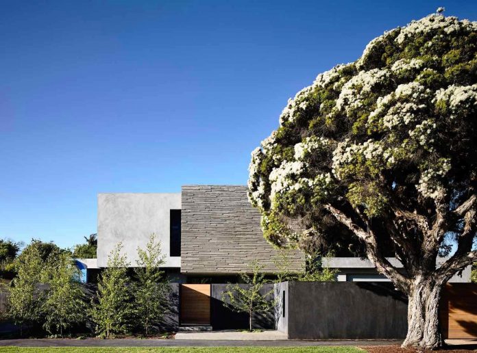 mckimm-designs-modern-concrete-family-home-wolseley-01