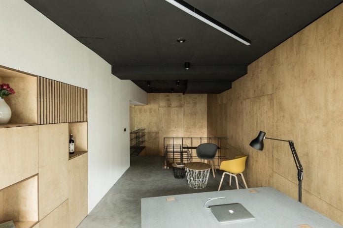 office-designed-idea-simplicity-beauty-uses-wood-concrete-bit-metal-12