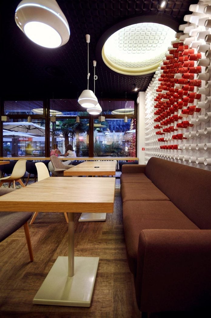 retro-futuristic-interior-redcup-coffeeshop-opened-sochi-01