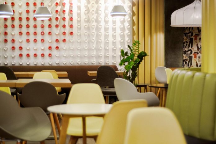 retro-futuristic-interior-redcup-coffeeshop-opened-sochi-03