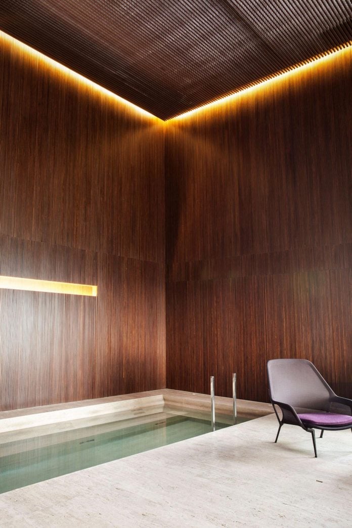 sao-paulo-penthouse-design-order-create-cozy-solemn-atmosphere-15