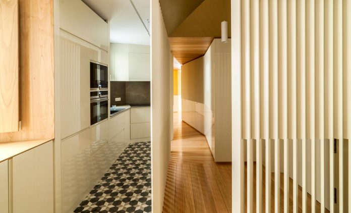 arguelles-apartment-refurbishment-bright-wooden-new-home-04