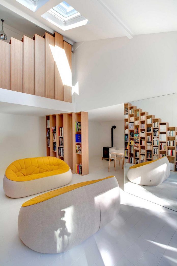 bookshelf-house-bright-playful-home-outside-paris-03