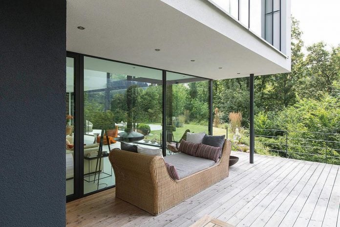 contemporary-bg-house-germany-designed-bau-werk-stadt-architekten-06