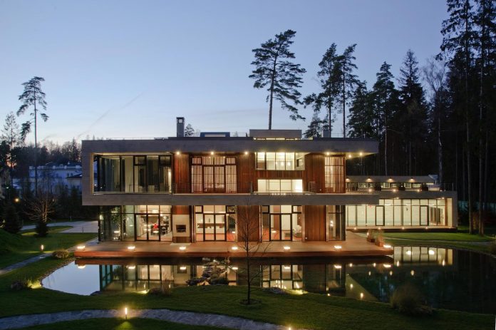 contemporary-country-house-forrest-surrounding-moscow-oblast-31