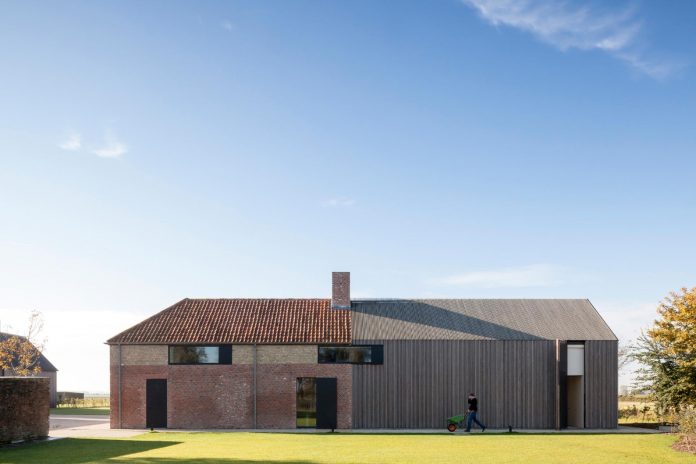 farmhouse-transformation-elegant-residence-north-belgium-02