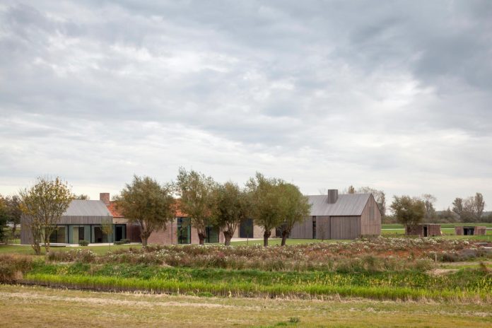 farmhouse-transformation-elegant-residence-north-belgium-21