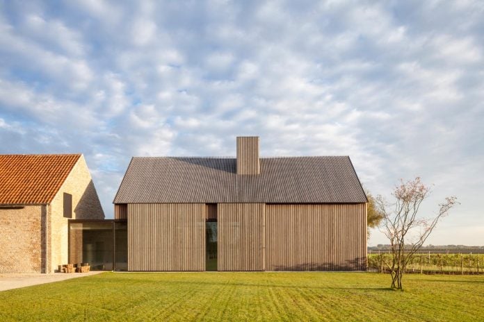 farmhouse-transformation-elegant-residence-north-belgium-23