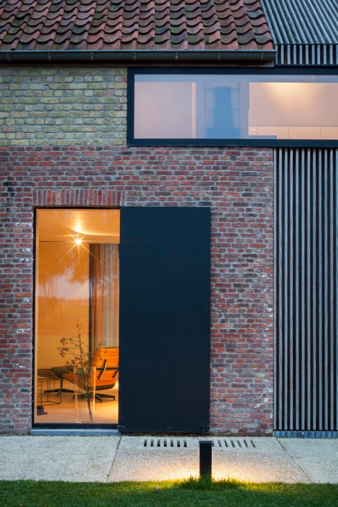 farmhouse-transformation-elegant-residence-north-belgium-28
